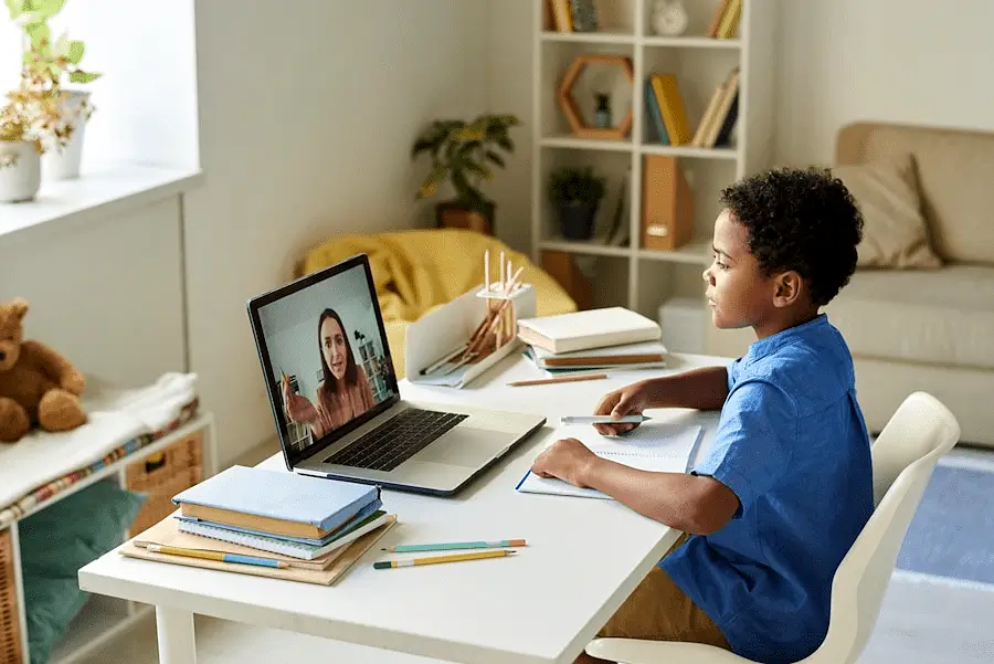 Tree Homeschool Membimbing Murid Untuk Menjadi Generasi Mandiri